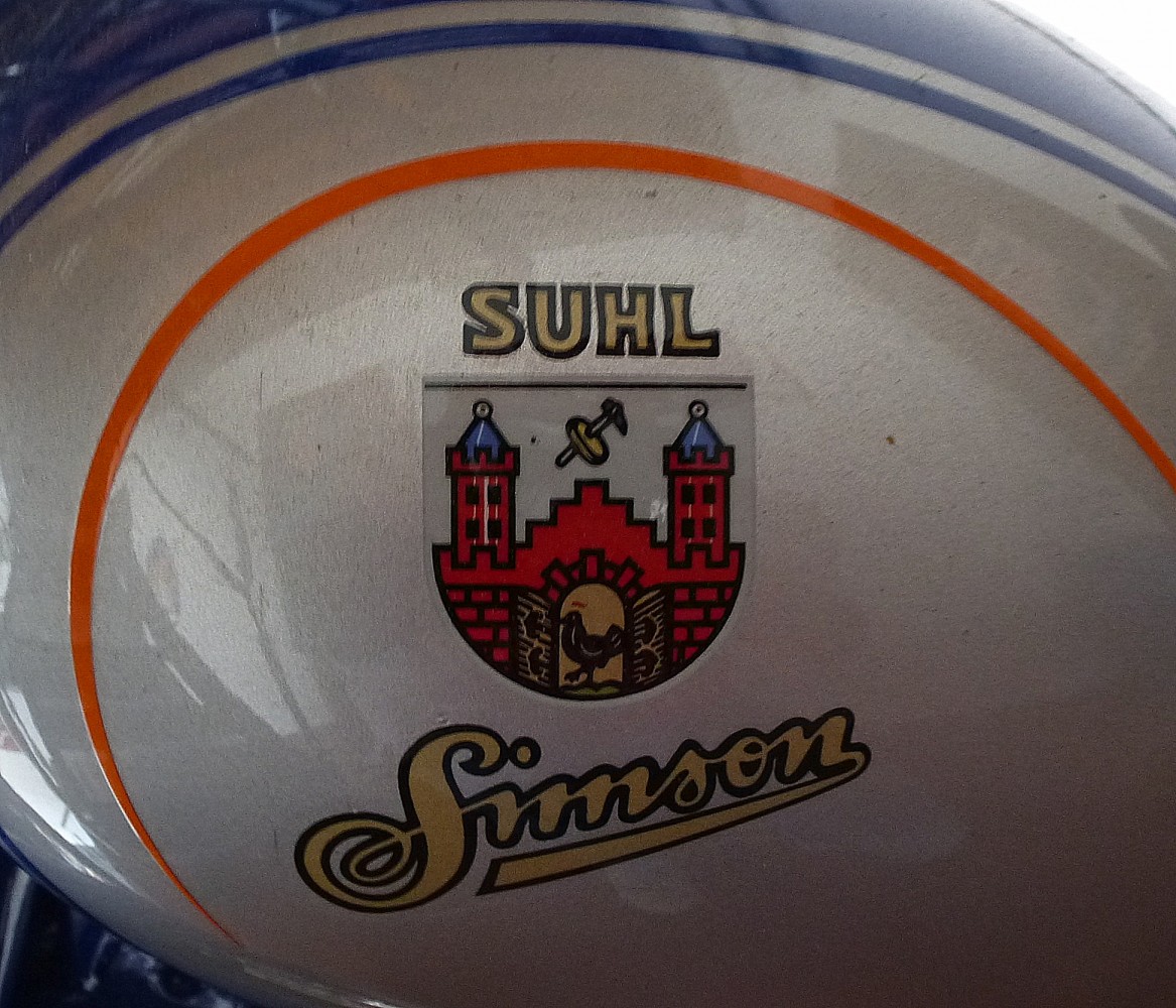 Simson, Fahrzeugwerke Suhl/Thringen, Tankaufschrift an einem Moped SR2 (Bauzeit 1957-64), Aug.2013 