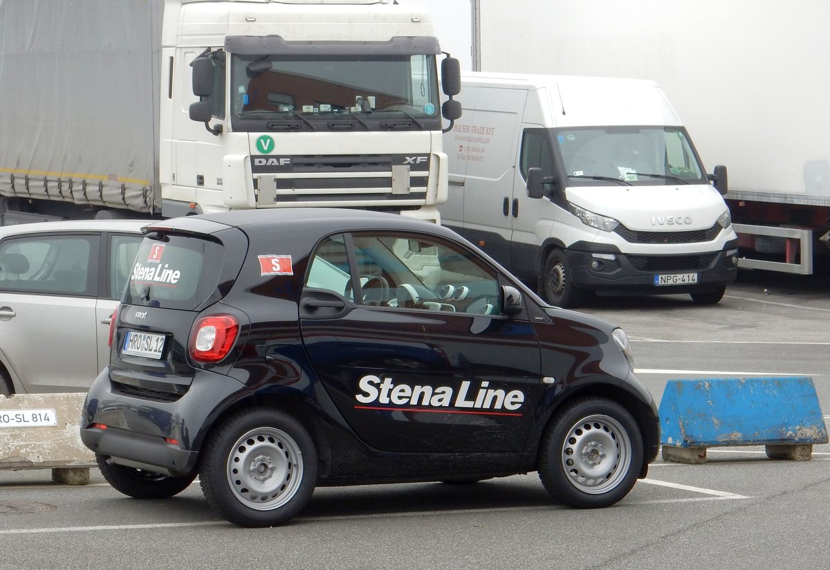 Smart Fortwo der Stena Line am 09.11.17 in Rostock