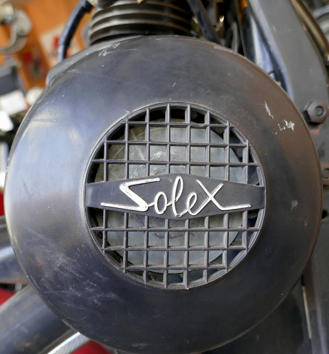 SOLEX, Schriftzug am Mofa Sinfac 3000 von 1972, die französische Firma bestand von 1905-1988 und baute Mofas in großen Stückzahlen, Breig's Motorrad-und Spielzeugmuseum in Zell a.H., Sept.2021
