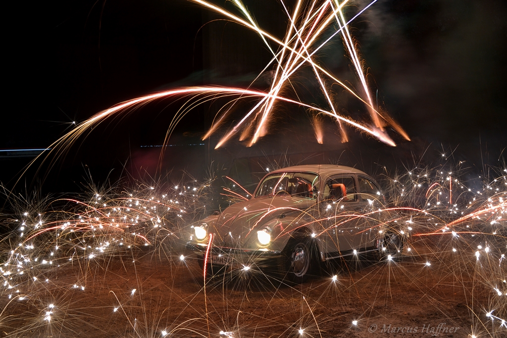 Spontanes Nacht-Fotoshooting mit meinen VW Käfer 1300 Baujahr 1969 am 31. Oktober 2013