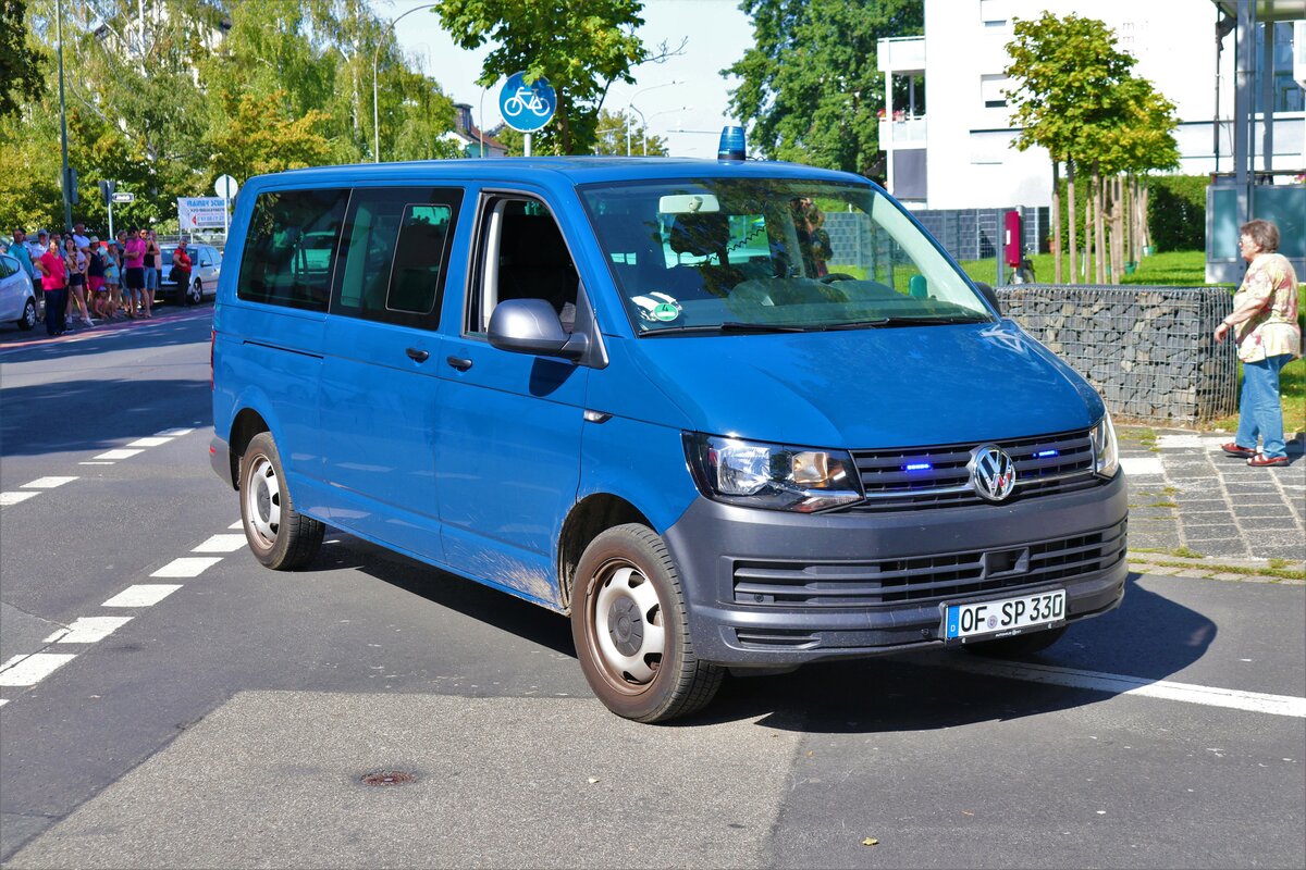 Stadtpolizei Mühlheim am Main VW T5 FustW am 10.09.23 bei einem Festumzug