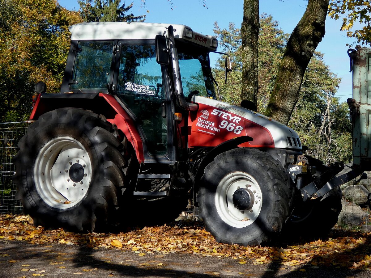 STEYR 968; Leistung:68PS; Hubraum:3115ccm; H�chstgeschwindigkeit: ca.30km/h; 261027