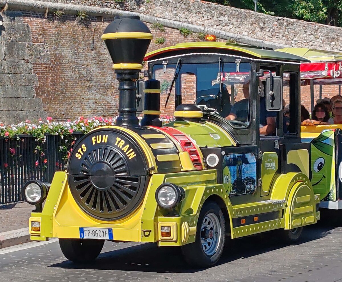 =Straßeneisenbahn STS FUN TRAIN unterwegs am Gardasee, 09-2025