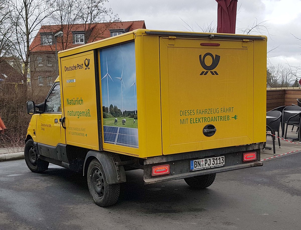 =Street Scooter von DHL unterwegs in Fulda im März 2021