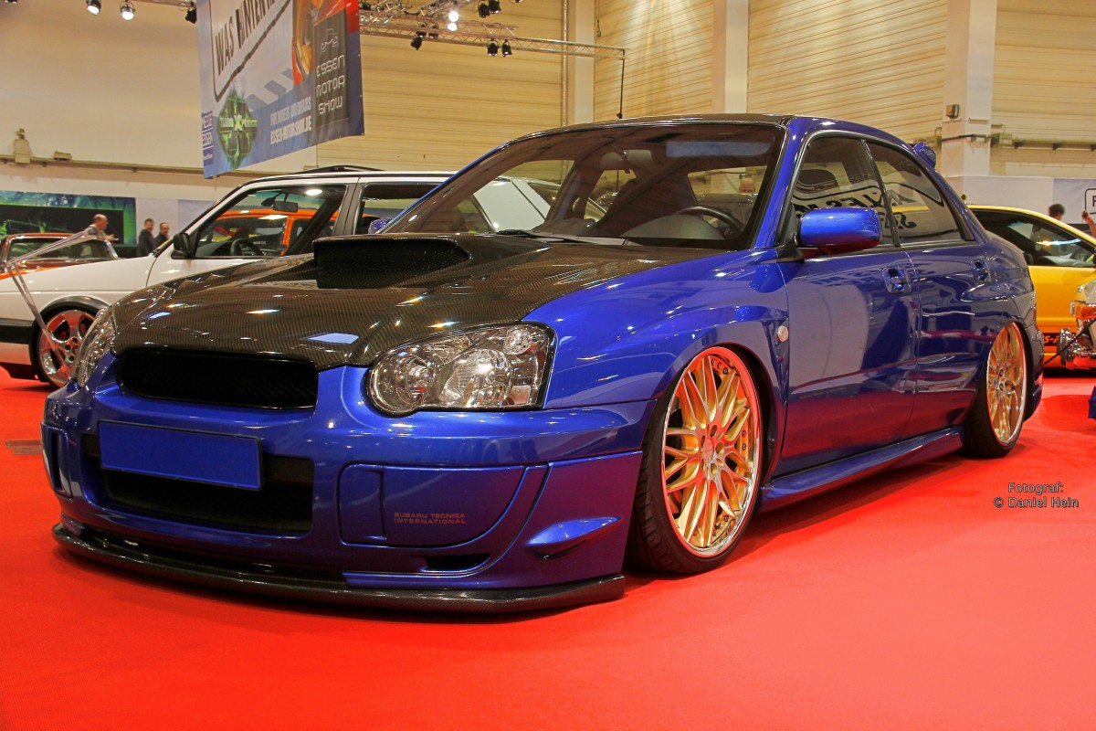 Subaru auf der Essen Motor Show 2014.