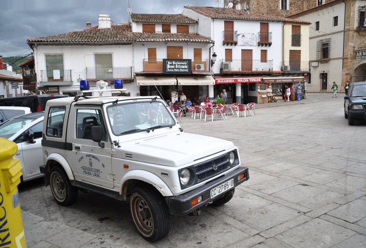 Suzuki-Geländewagen der Policía Local (Guadalupe/Spanien, 05.10.2015)