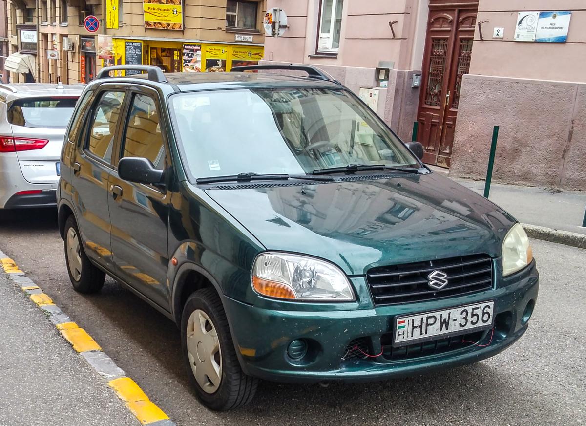 Suzuki Ignis noch aus japanischer Produktion. Foto: Pécs (HU) Frühling, 2019.