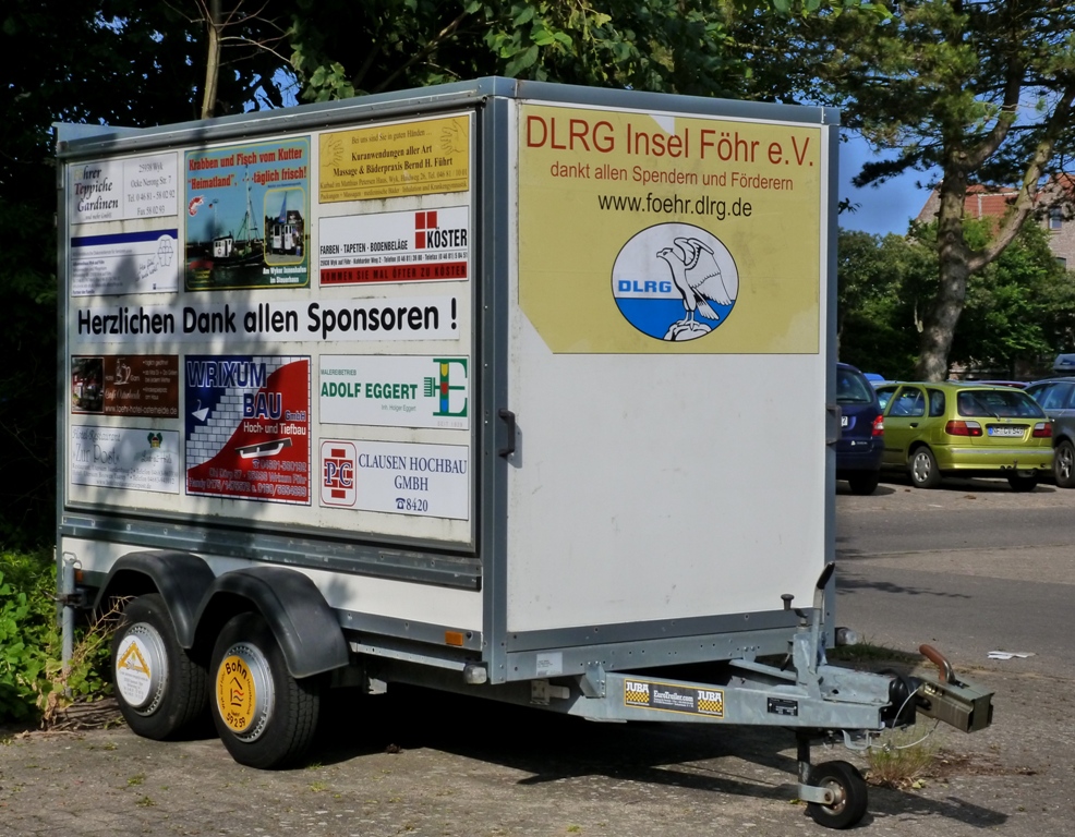 Tandemachsen PKW Anhänger der DLRG Insel Föhr e.V. Herzlichen Dank allen Sponsoren sogar die Radkappen dienen als Werbeträger am 12,07,2013
