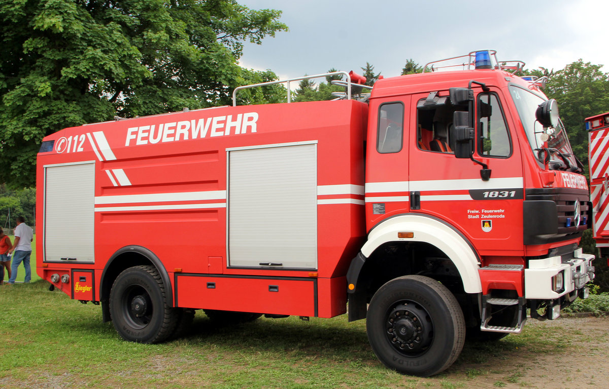Tanklöschfahrzeug TLF 24/50 der Freiwillige Feuerwehr Zeulenroda. Foto 08.07.17