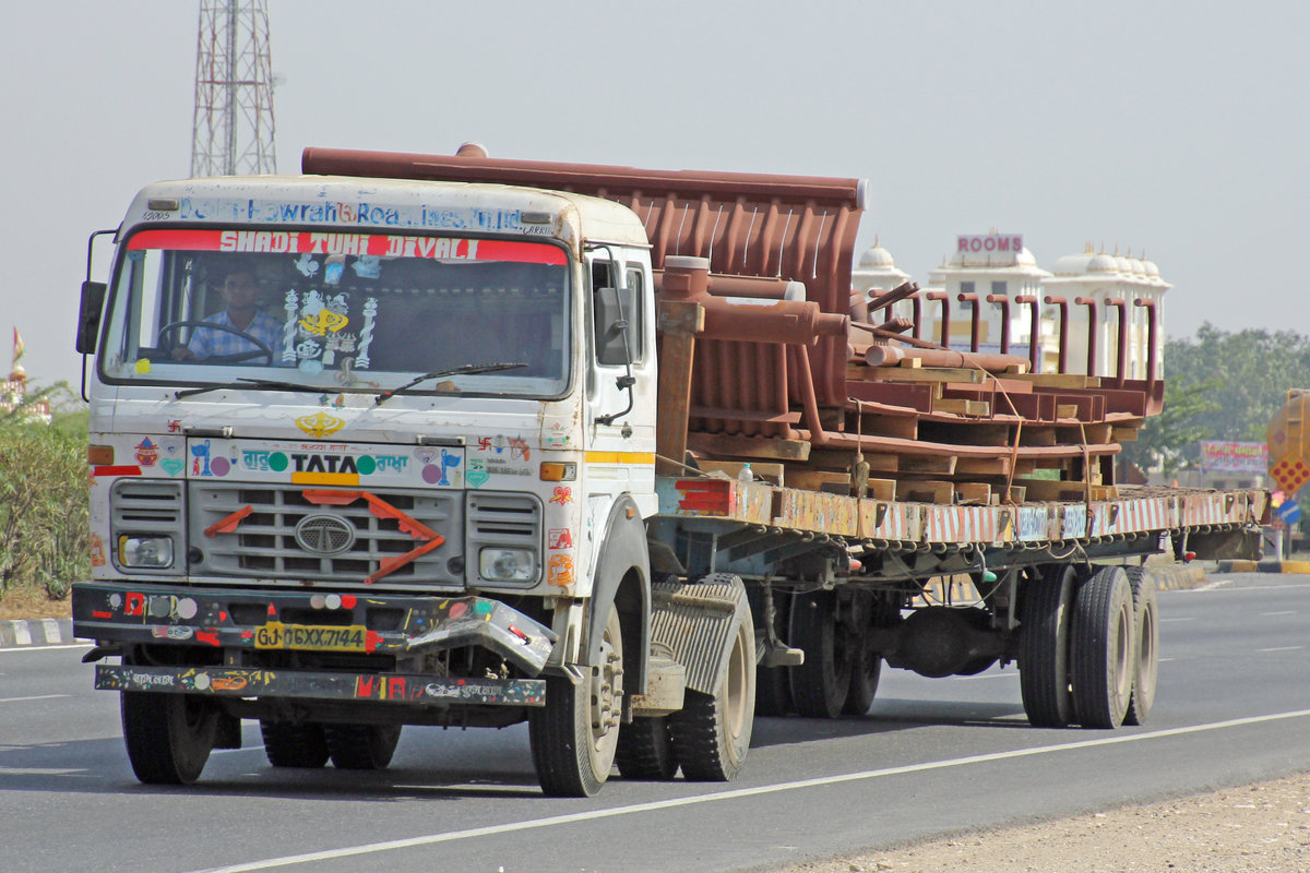 TATA 35.16, 17.Februar 2017, Jaipur Kishangarh Expressway, Rajasthan, Indien.