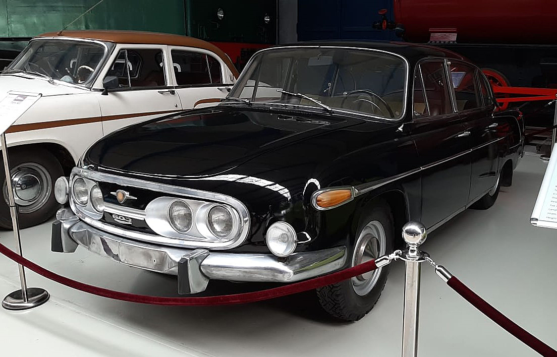 =Tatra 603 steht im August 2020 im technischen Museum Prora