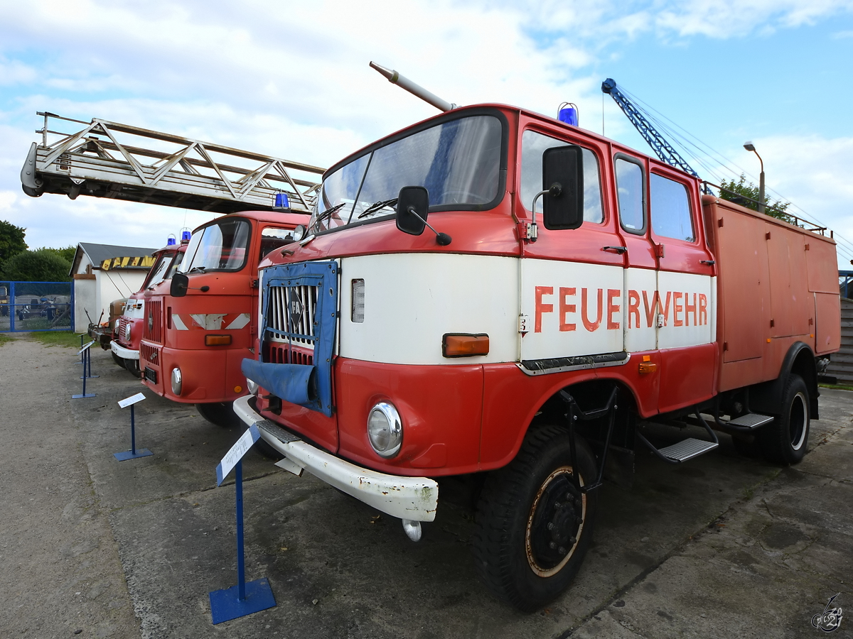 Teil der Feuerwehrausstellung im DDR-Museum Dargen ist dieses Tanklöschfahrzeug TLF 16. (August 2021)