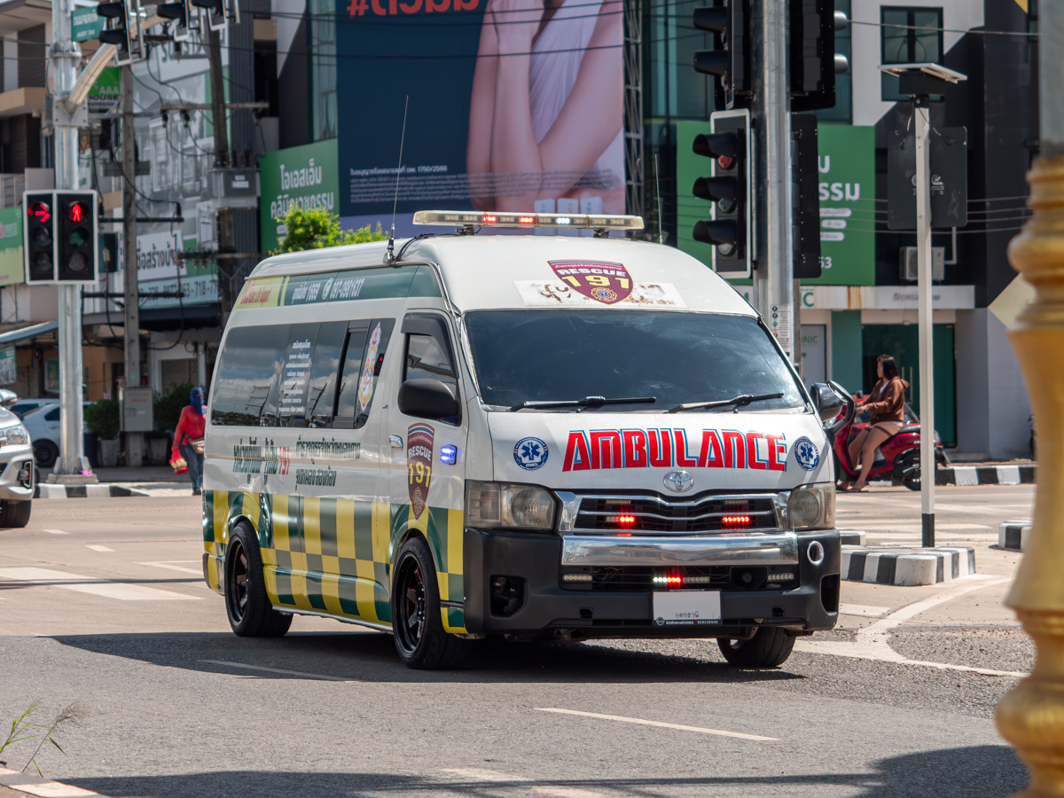 Toyota HiAce als Krankenwagen in Nong Khai (Thailand) - 05.10.23