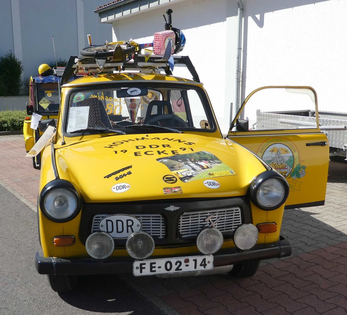 =Trabant 601 steht bei der Oldtimerveranstaltung der  Alten Zylinder  in Hilders, Juni 2019