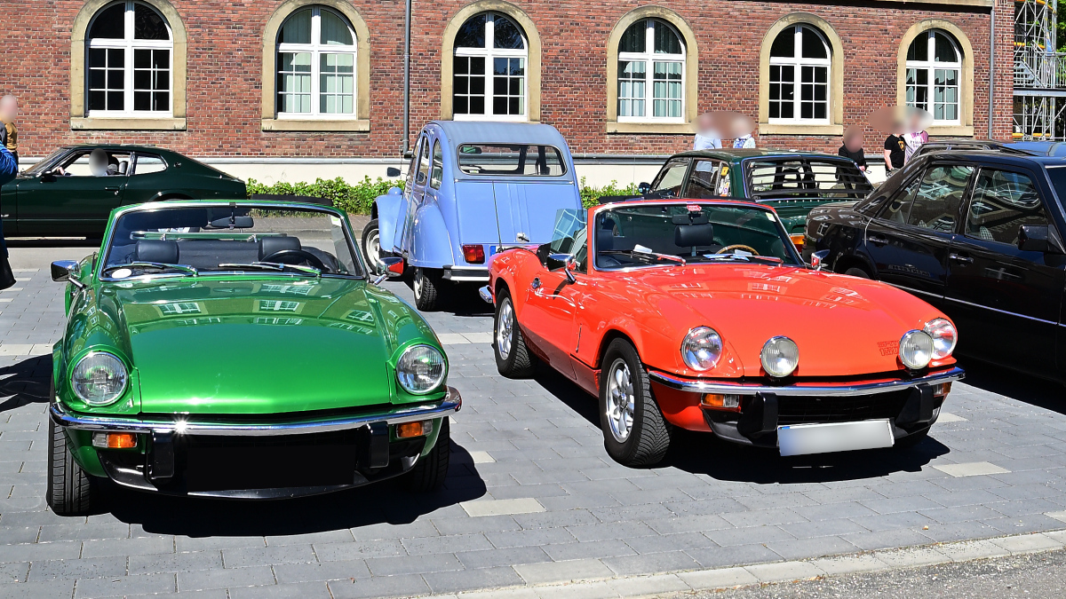 Triumph Spitfire , am 1.5.2026 auf dem Show / Ausstellungsgel�nde des Fr�hlingserwachen der Oldtimerfreunde Grenzland, Loherhof Geilenkirchen