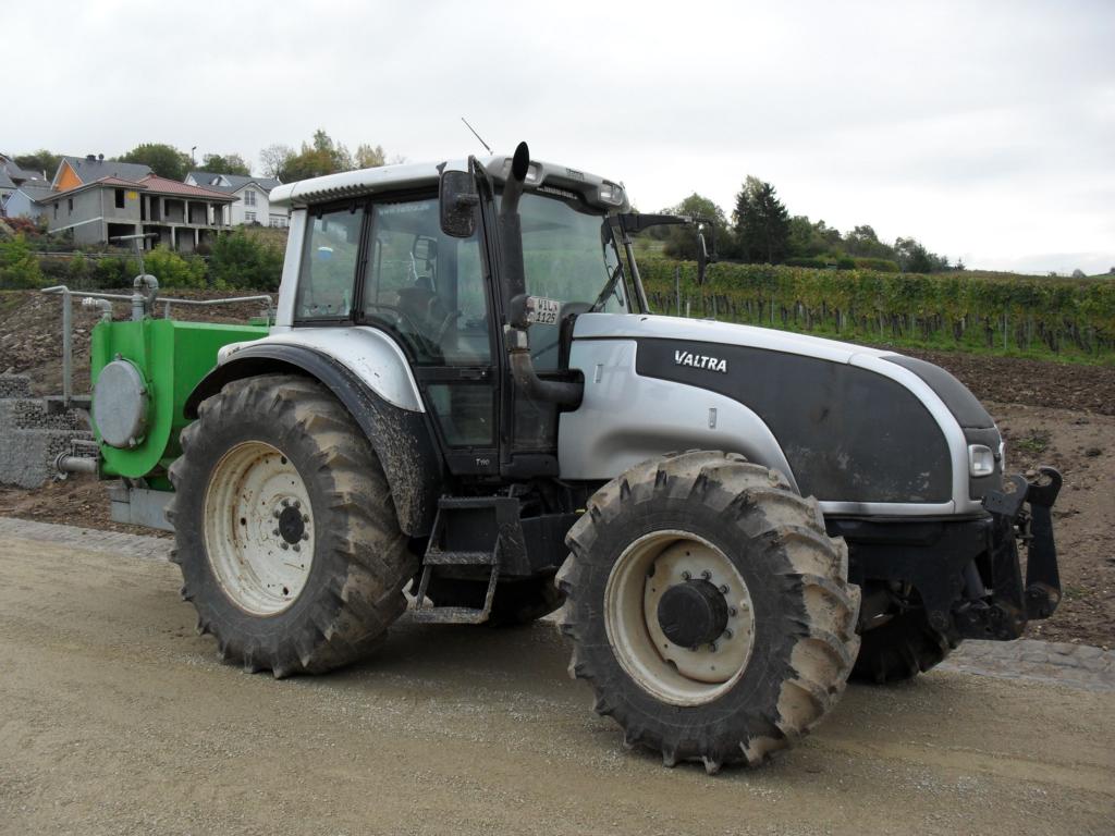 Valtra T 190 am 24.10.2010 in Wellen