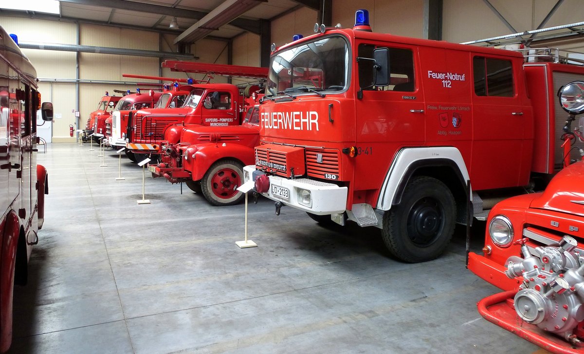Vieux-Ferrette, Blick in eine Ausstellungshalle des Feuerwehrmuseums, Mai 2016