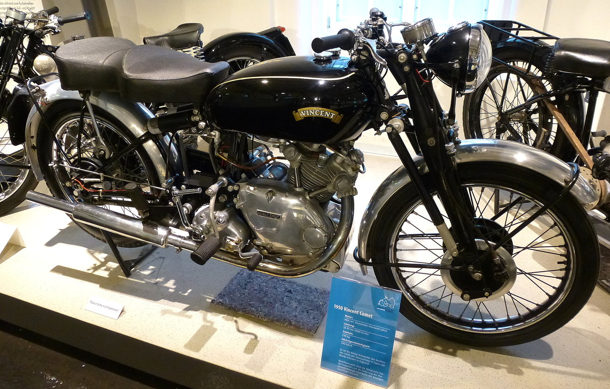 Vincent Comet aus England, Baujahr 1950, 1-Zyl.4-Taktmotor mit 499ccm und 26PS, Vmax.140Km/h, NSU-Museum, Sept.2014