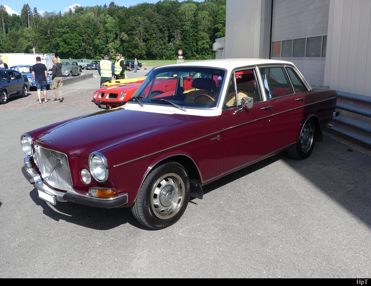 Volvo an der Oldtimer Ausstellung auf dem Flughafen Bleienbach am 29.05.2022