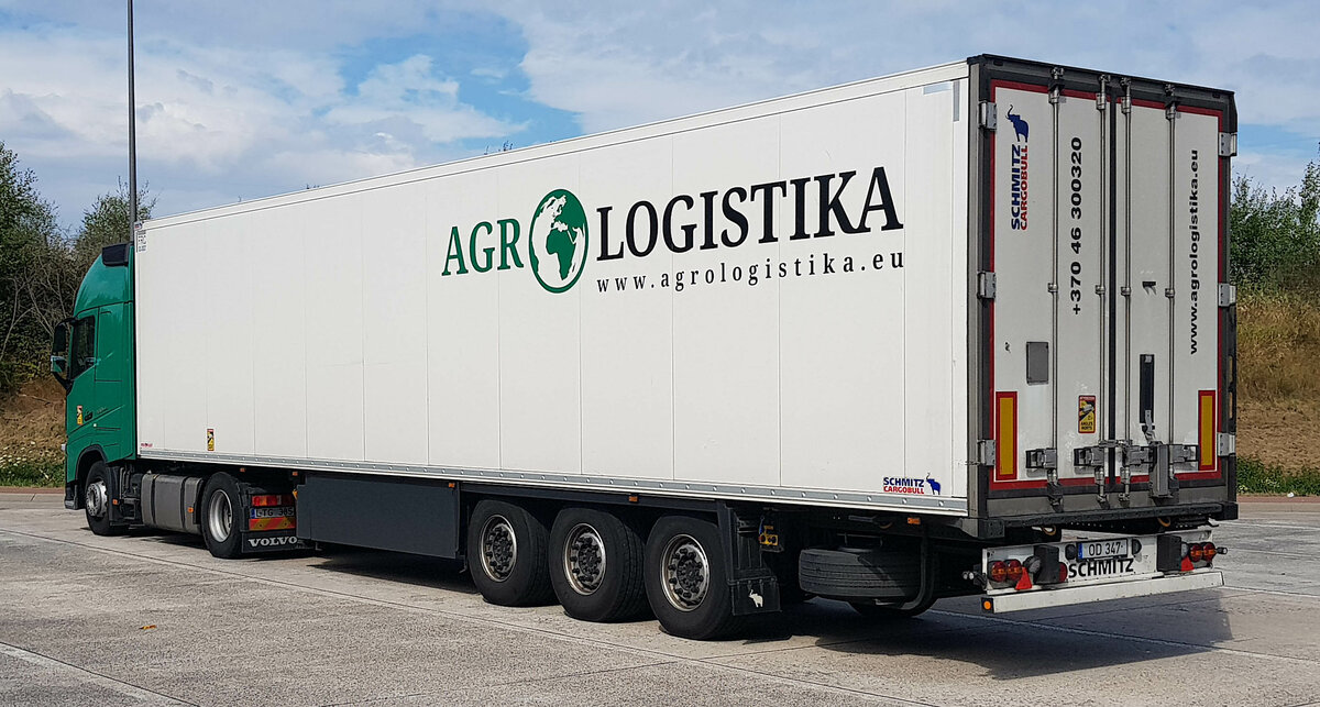 =Volvo FH von AGR-Logistika rastet im Juli 2022 an der A 7