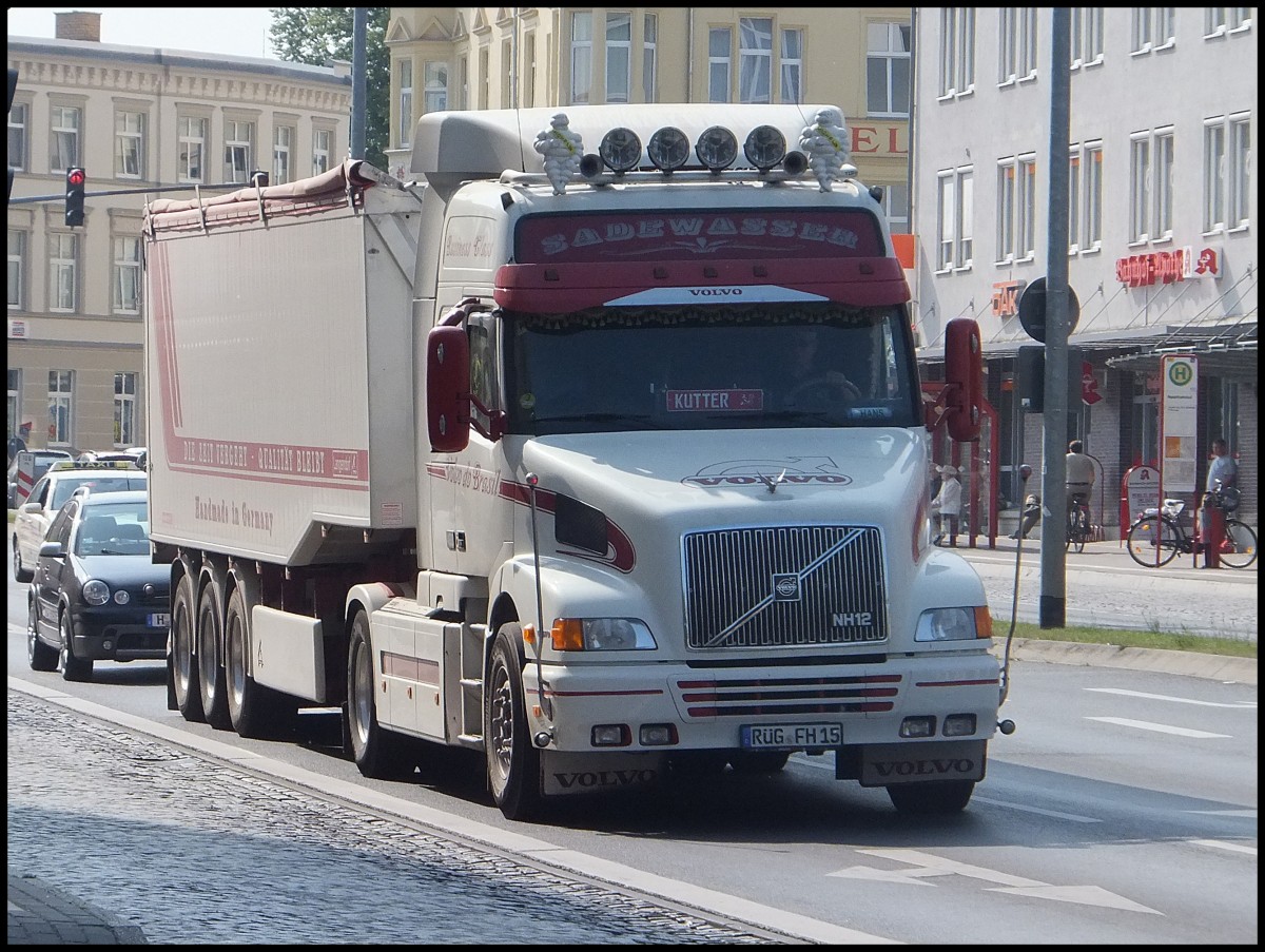Volvo Kipper in Stralsund am 12.06.2013