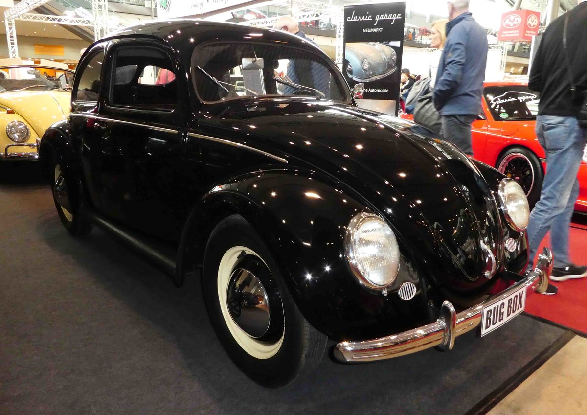 =VW Brezelkäfer, gesehen bei den Retro Classics Stuttgart im März 2017