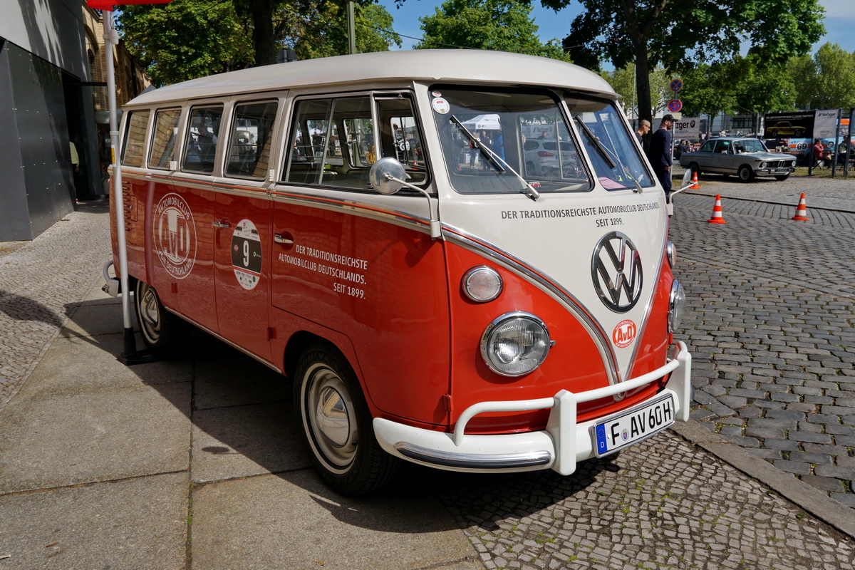 VW Bulli T1. Produktionszeit von 1950 bis 1967. Foto:32. Oldtimertage Berlin-Brandenburg; 13.05.2019