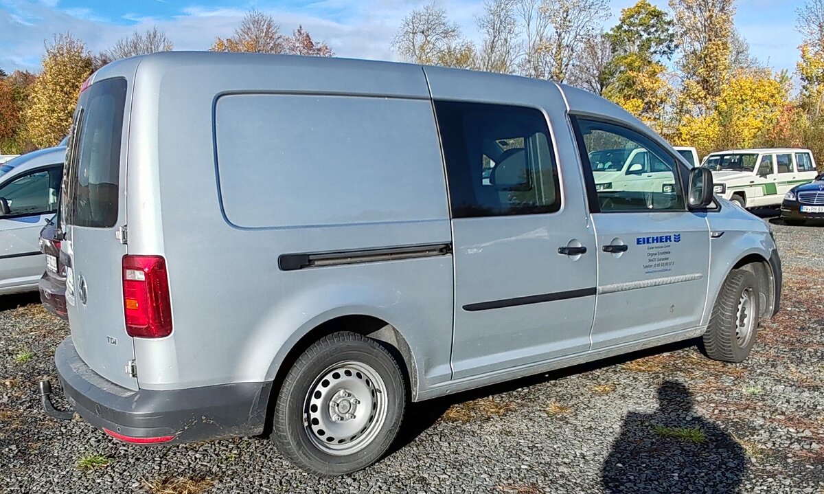 =VW Caddy von  EICHER-Service gesehen bei der Bulldogmesse in Alsfeld, 10-2025