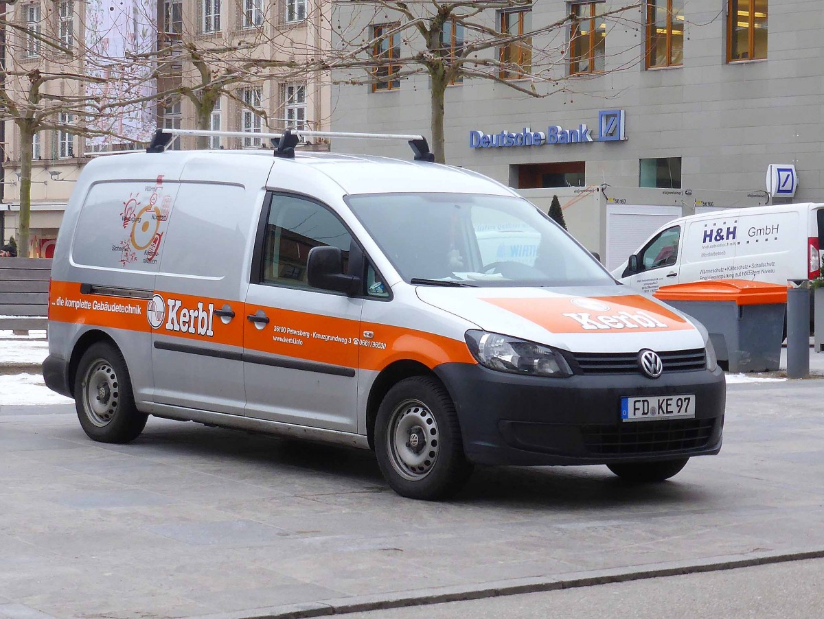 VW Caddy der Firma  KERBL  steht in Fulda, Januar 2015
