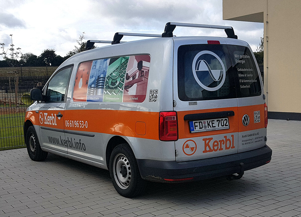 =VW Caddy der KERBL GmbH steht im August 2021 beim Marbacher Kindergarten
