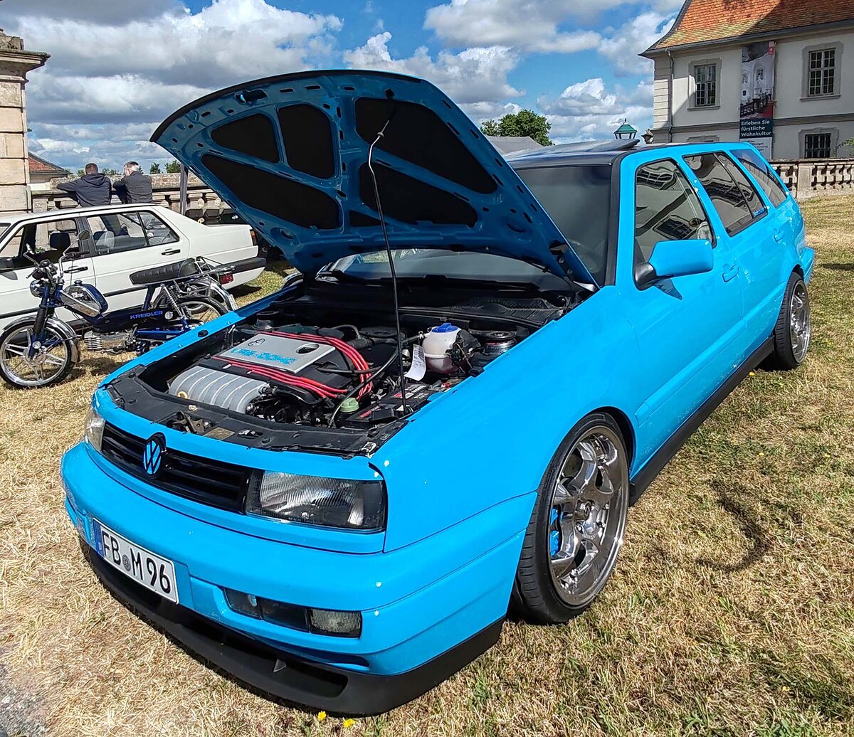 =VW Golf III Variant, ausgestellt bei der Oldtimerausstellung Blech & Barock bei Schloss Fasanerie, 07-2026