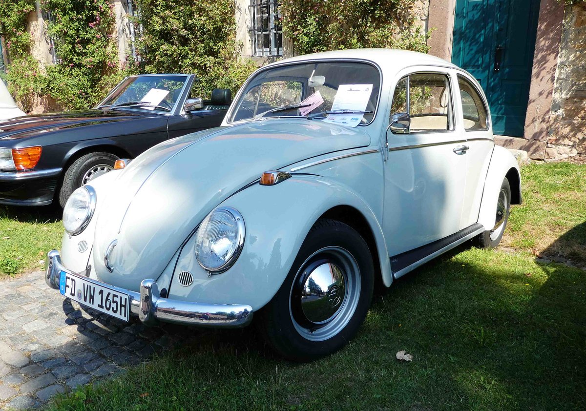 =VW Käfer 1200, Bj. 1965, ausgestellt bei Blech & Barock im Juli 2018 auf dem Gelände von Schloß Fasanerie bei Eichenzell