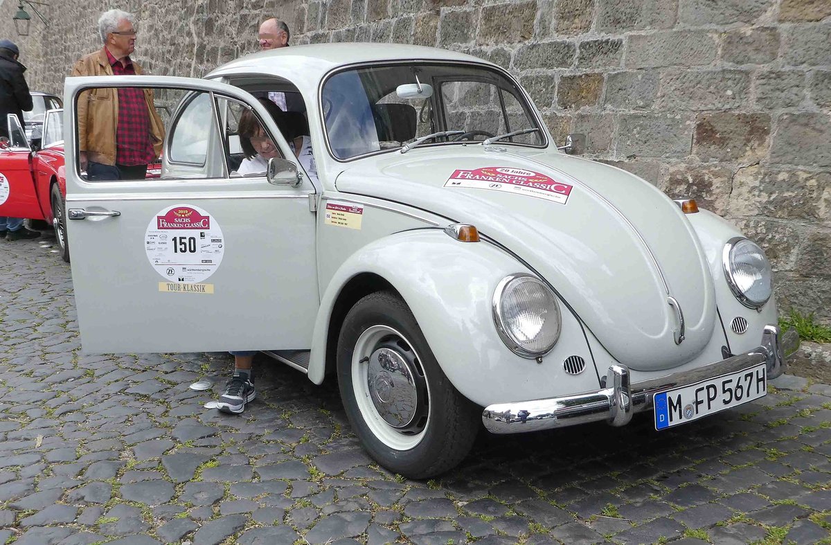 =VW Käfer 1300, Bj. 1967, 1276 ccm, 40 PS, steht in Fulda anl. der SACHS-FRANKEN-CLASSIC im Juni 2019