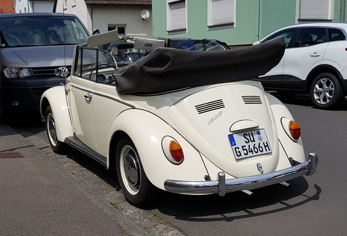=VW Käfer 1300 Cabrio steht in Bad Camberg im Juni 2019