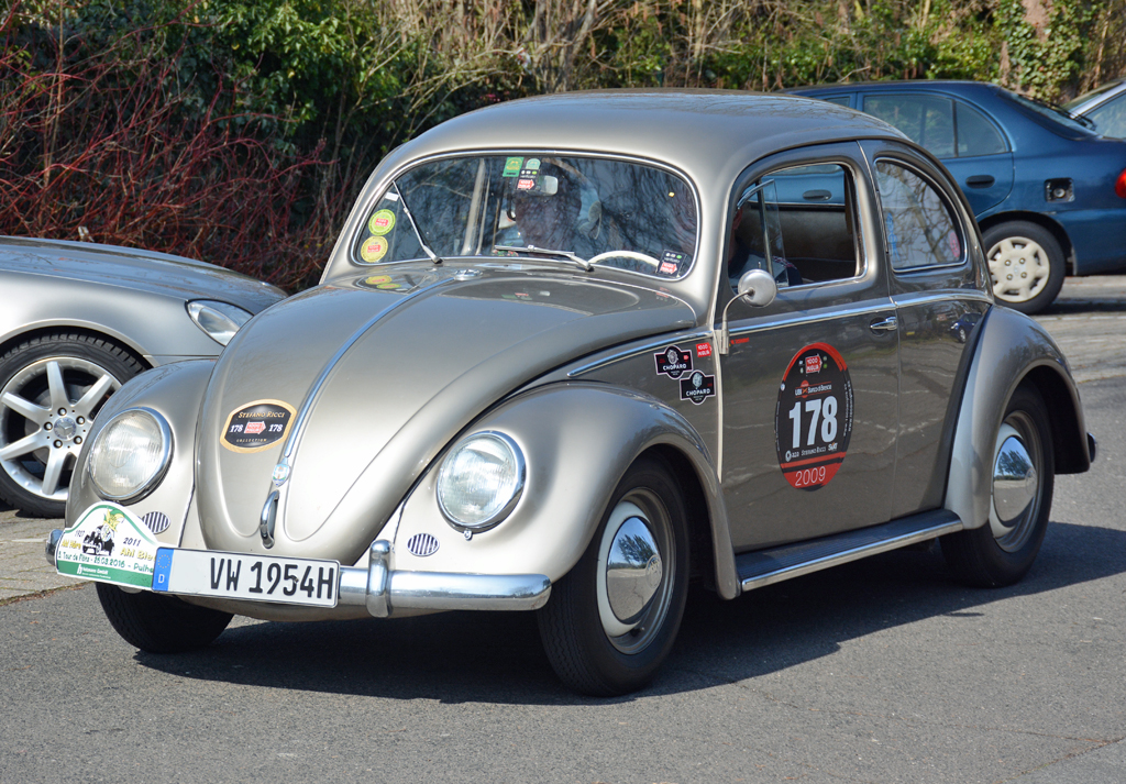VW Käfer 1954 in Erftstadt-Liblar - 26.03.2016