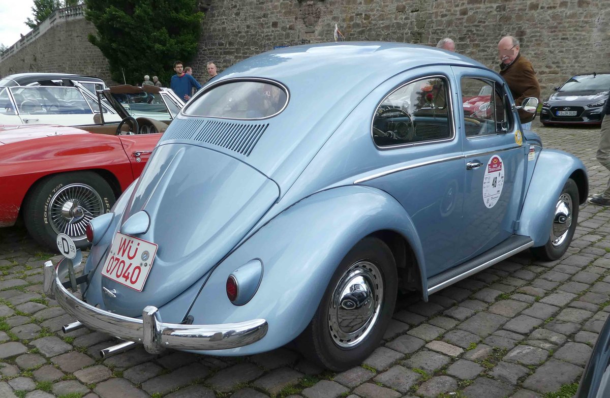 =VW Käfer, Bj. 1955, 1200 ccm, 30 PS, steht in Fulda anl. der SACHS-FRANKEN-CLASSIC im Juni 2019