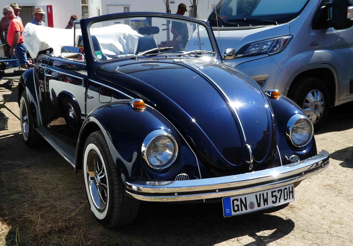 =VW Käfer Cabrio, gesehen am Baiersröder Hof im August 2018