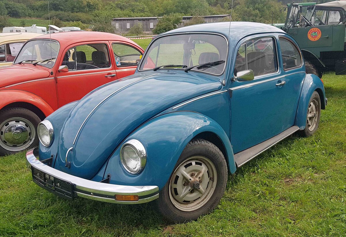 =VW Käfer, gesehen bei der Oldtimerveranstaltung in Tann/Rhön, 09-2023