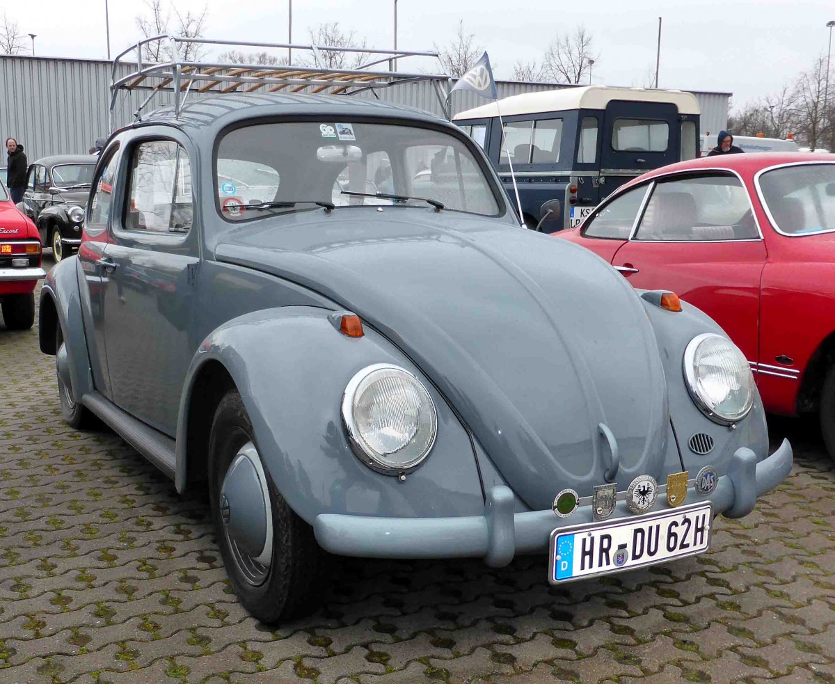 VW Käfer steht auf dem Kasseler Messegelände anl. Technorama, März 2015