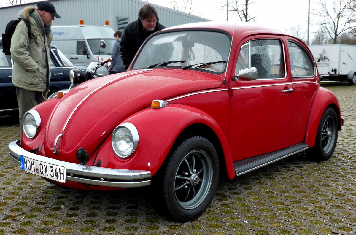 VW Käfer, steht auf dem Kasseler Messegelände anl. Technorama, März 2015