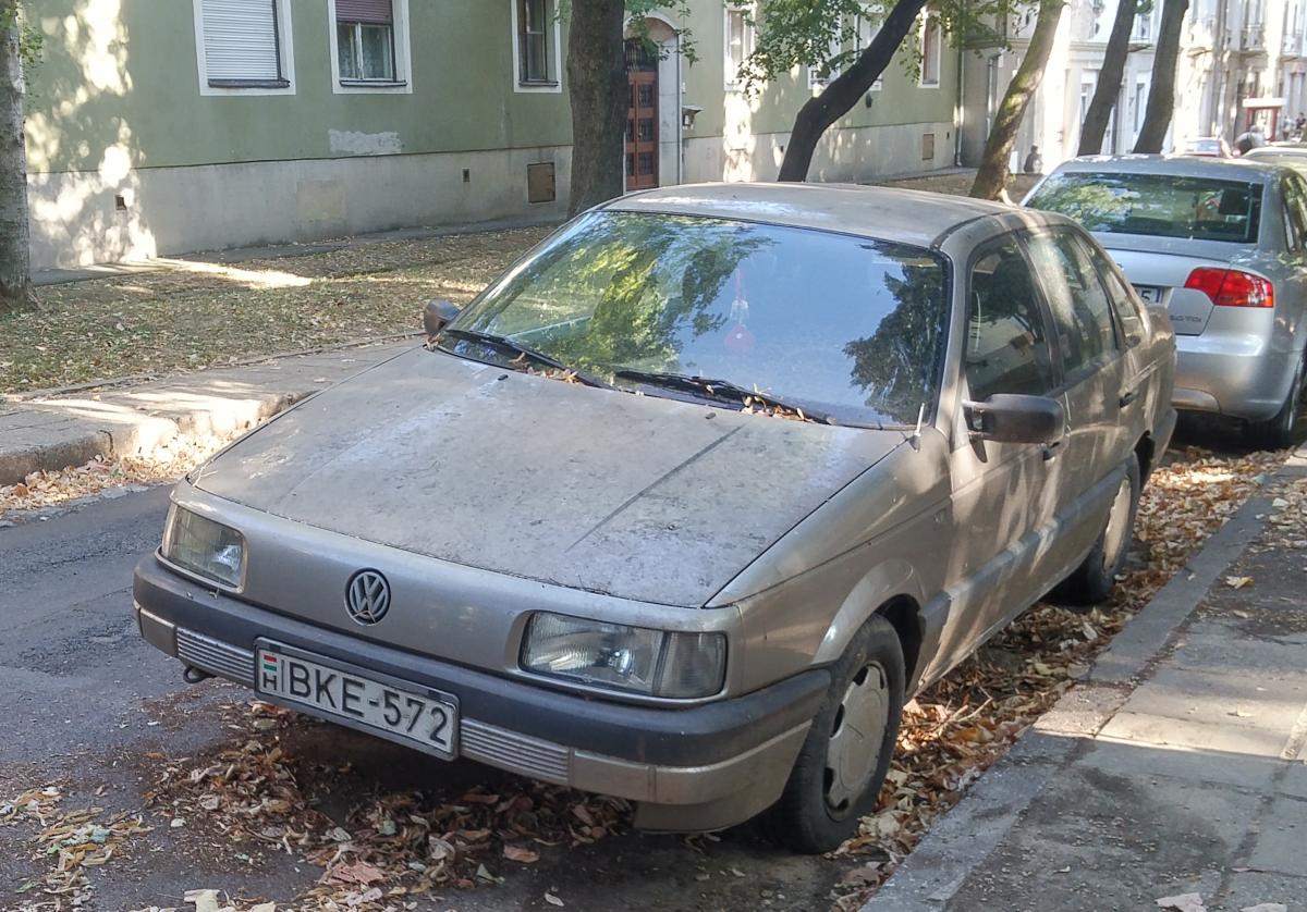 VW Passat B3, fotografiert in September, 2019, Pécs (Ungarn).