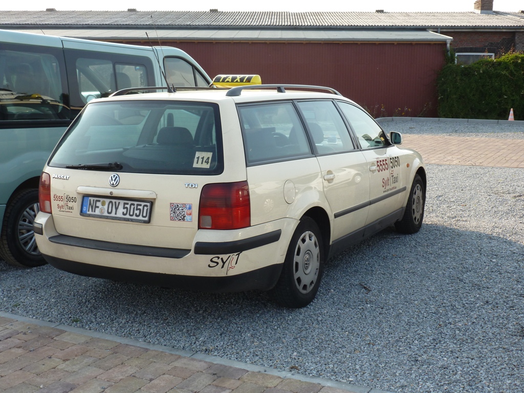 VW PASSAT TDI Variant Typ B5 SYLT TAXI (Heckansicht)in Hörnum geparkt 05.09.2015