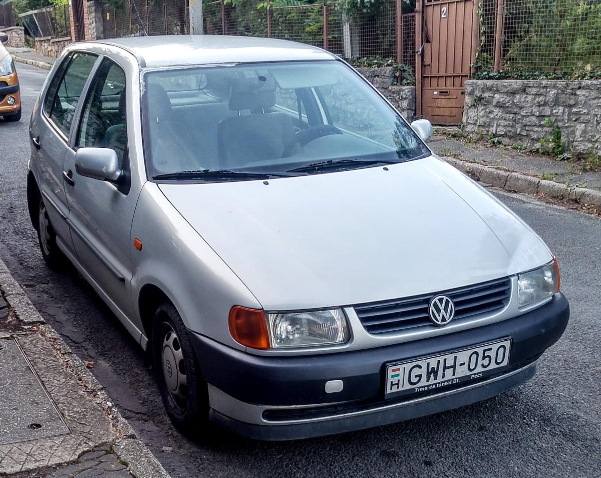 VW Polo M3k, gesehen in August, 2019, in Pécs (Hu).