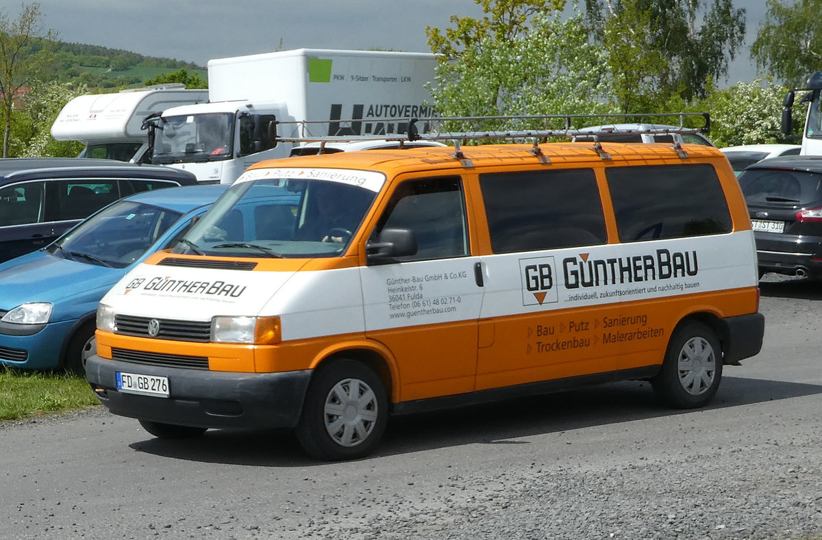 =VW T 4 von GÜNTHER-BAU unterwegs in Fulda im Mai 2019