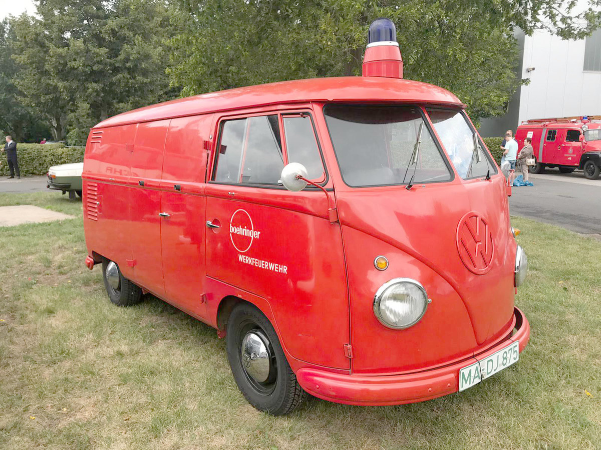 =VW T1 als ehem. Feuerwehrfahrzeug, ausgestellt bei der Gedenkveranstaltung  30 Jahre Mauerfall  im August 2019 in Fulda.