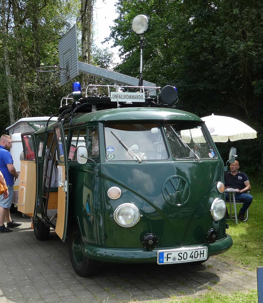 =VW T1 steht auf dem Ausstellungsgelände in Bad Camberg anl. LOTTERMANN-Bullitreffen im Juni 2019