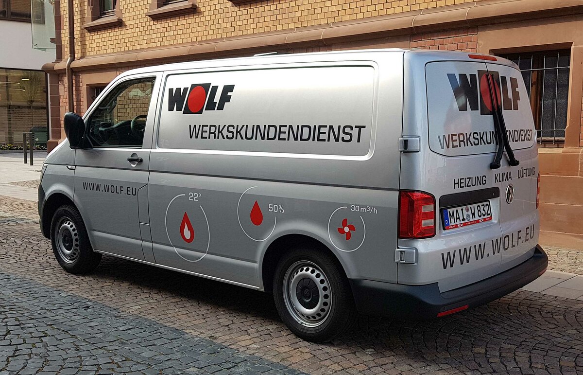 =VW T6 als Kundendienstfahrzeug des Heizungsbauers WOLF, 05-2022