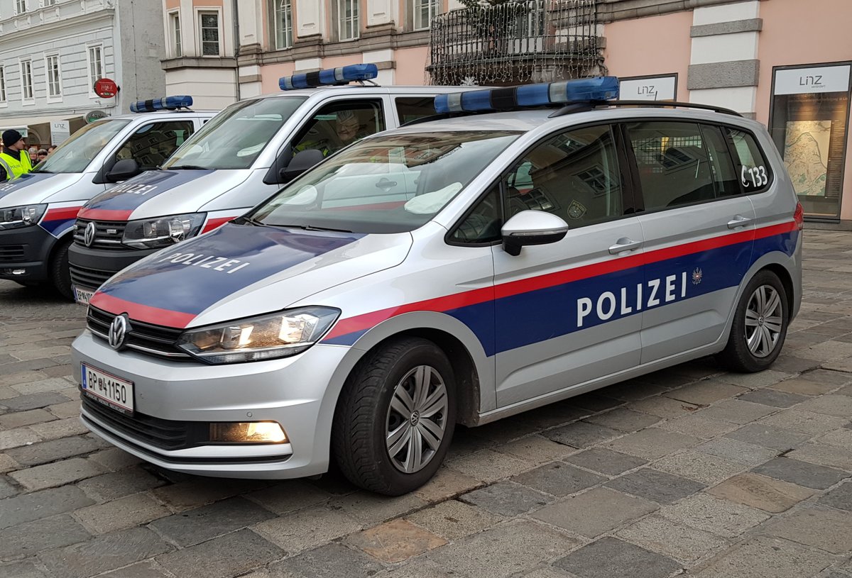 Streifenwagen Fotos Fahrzeugbilder de