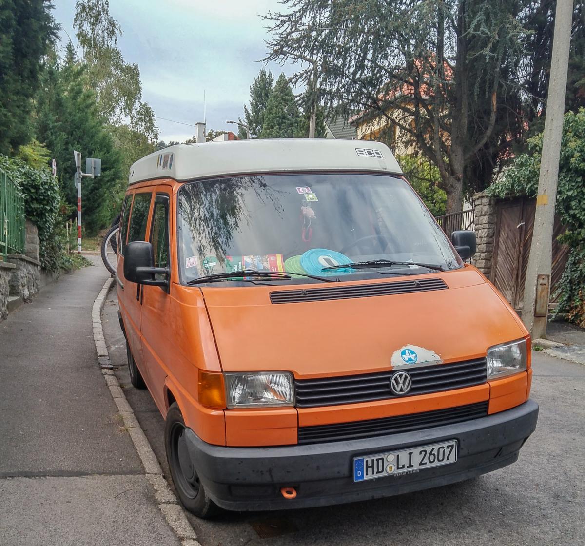 VW Transporter T4. Foto: Oktober, 2019 in Pécs, Ungarn.