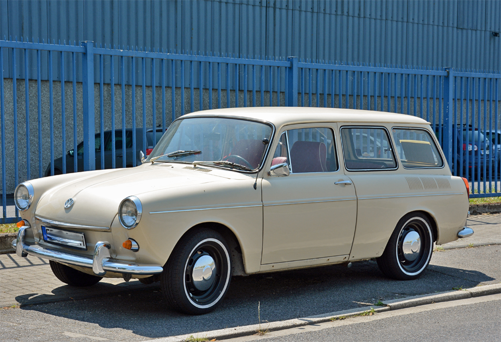 VW Typ 3 Oldtimer in Hürth-Kalscheuren - 02.07.2015
